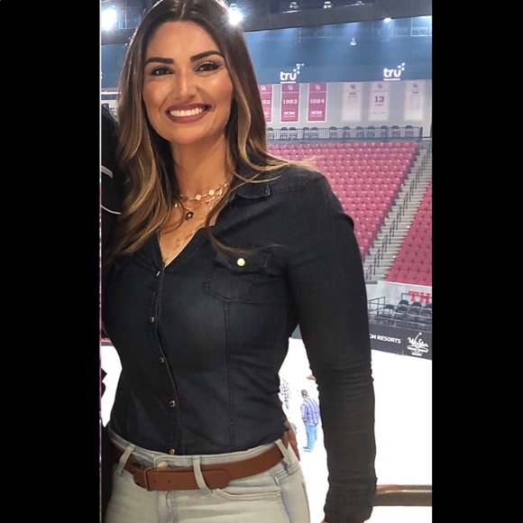 Meet your Posher, Bella Rosa 💃🏼🎶💃🏼🎶💃🏼🎵💫 - Picture 1 of 3